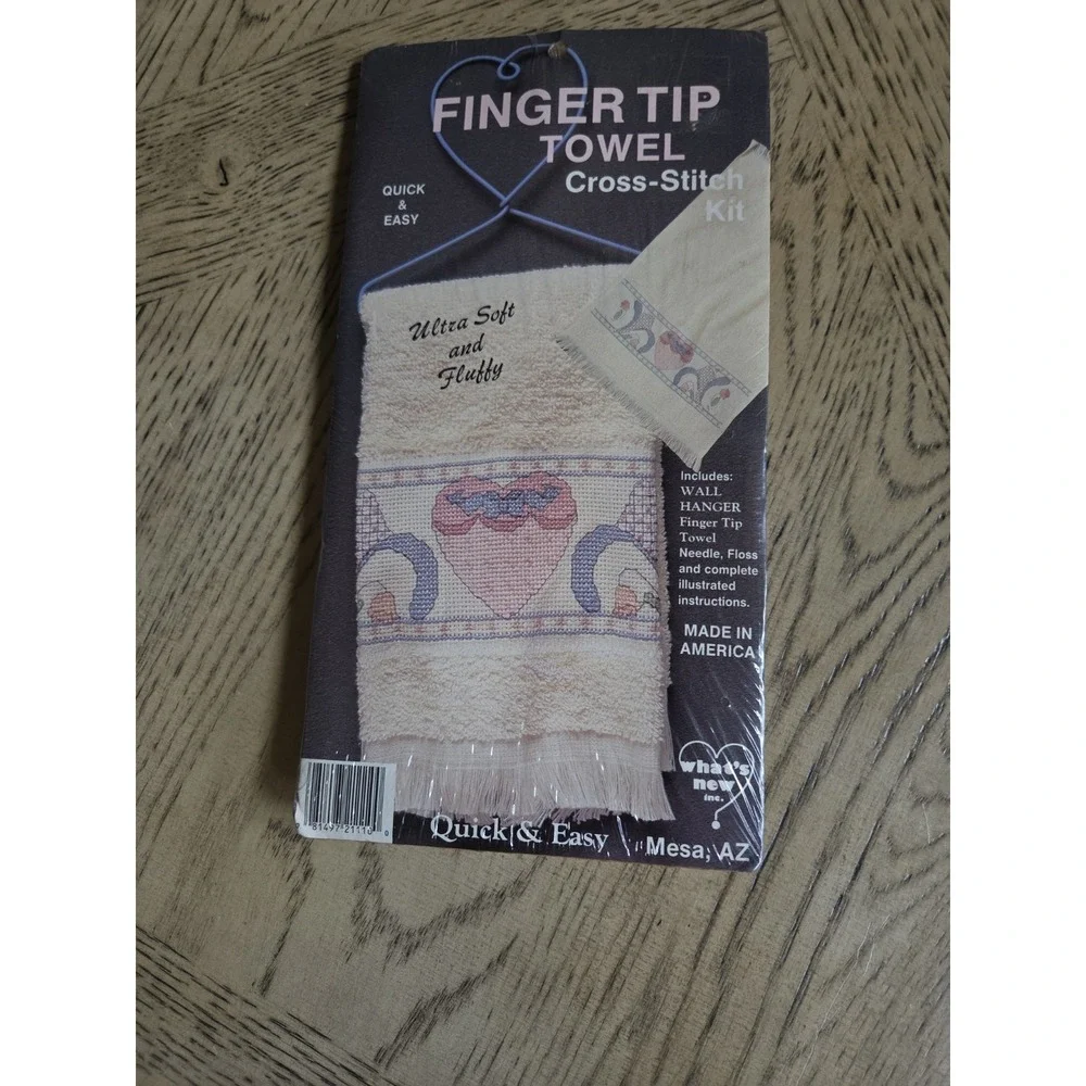 What's New Finger Tip Towel Cross Stitch Kit With Wall Hanger Vintage Heart NOS